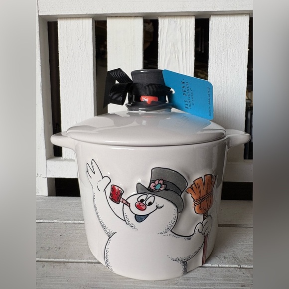 Rae Dunn Frosty the Snowman Ceramic Baking Dish - Picture 1 of 4